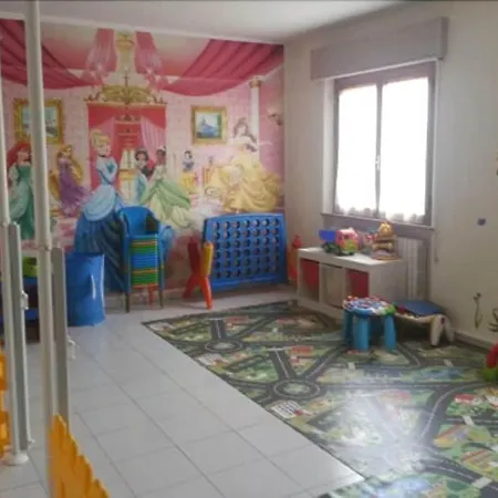 Elena Hotel 3*